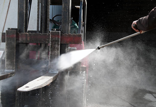 Best Machinery and Equipment Cleaning  in Lantana, FL